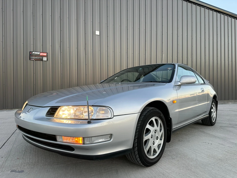 1995 Honda Prelude 4th Gen - Image 12 of 31