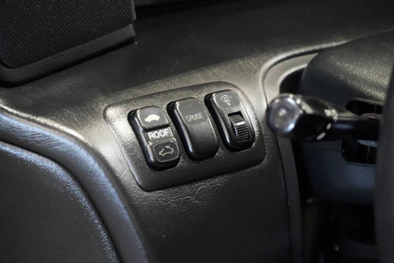 1995 Honda Prelude 4th Gen - Image 11 of 28