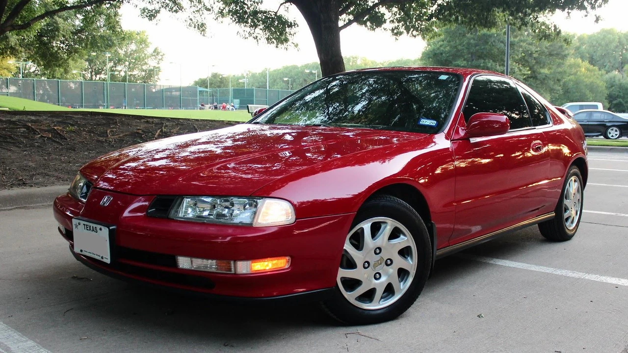 1995 Honda Prelude 4th Gen - Image 11 of 31