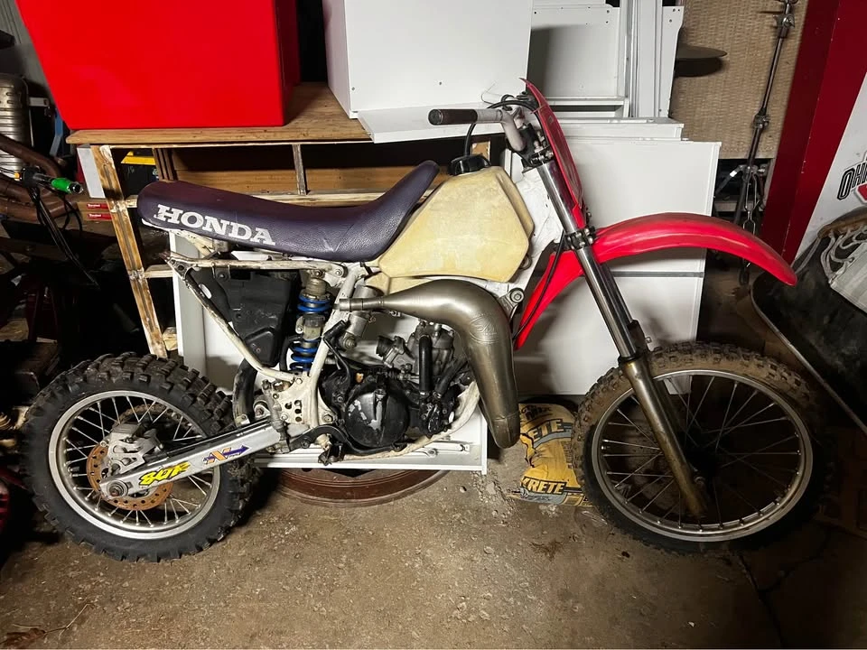 1995 Honda CR - Image 2 of 3