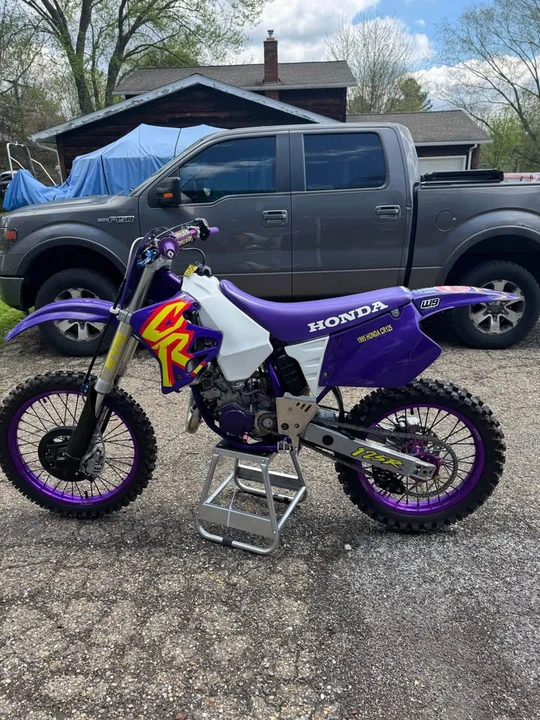 1995 Honda CR - Image 2 of 8
