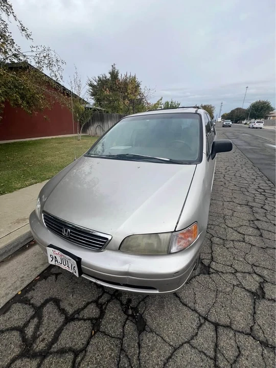 1995 Honda Odyssey - Image 3 of 12