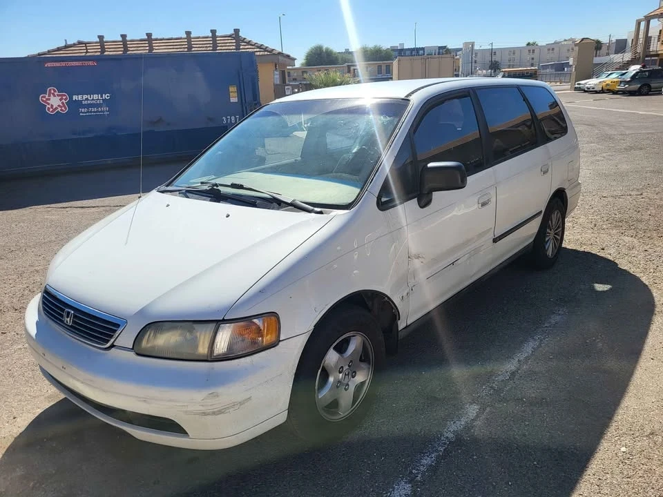 1995 Honda Odyssey - Image 2 of 8