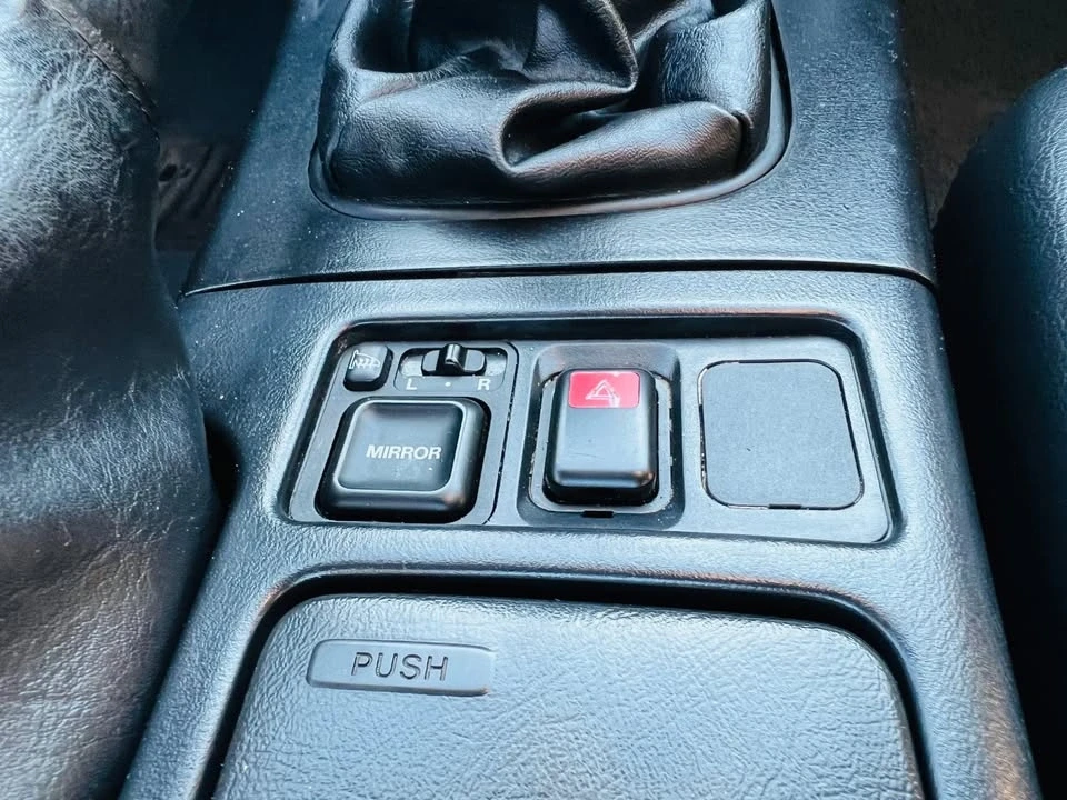 1995 Honda Prelude 4th Gen - Image 18 of 20