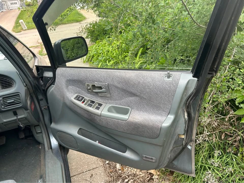 1995 Honda Odyssey - Image 11 of 20