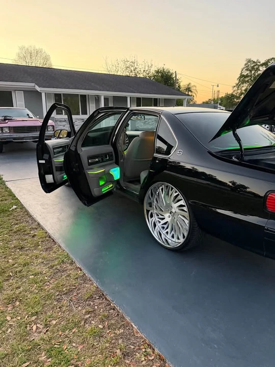 1995 Chevrolet Impala 7th Gen - Image 2 of 10