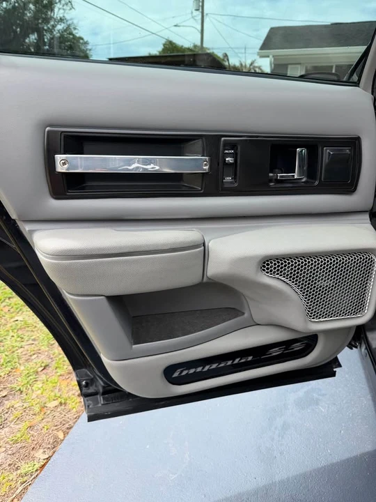 1995 Chevrolet Impala 7th Gen - Image 9 of 10