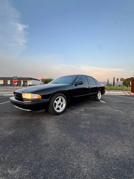 1995 Chevrolet Impala 7th Gen - Image 5 of 11