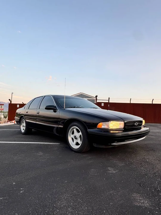 1995 Chevrolet Impala 7th Gen - Image 3 of 11