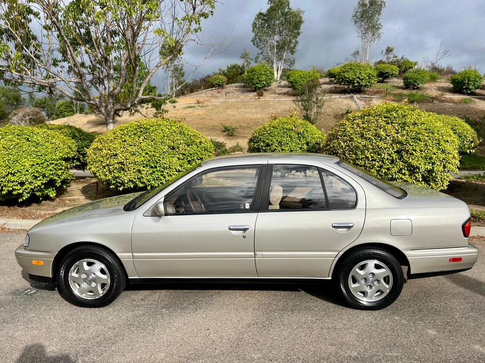 1995 Infiniti G20 1st Gen - Image 7 of 31