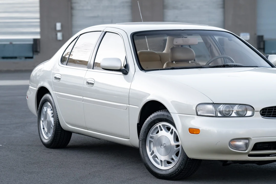 1995 Infiniti J30 - Image 31 of 31