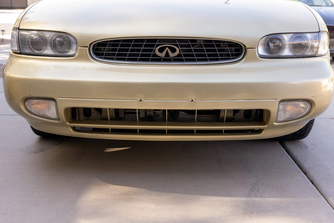1995 Infiniti J30 - Image 10 of 31