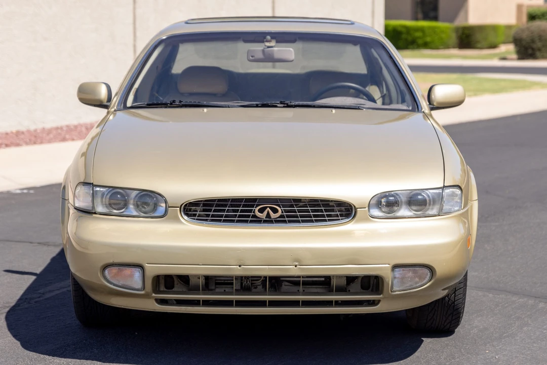 1995 Infiniti J30 - Image 3 of 31