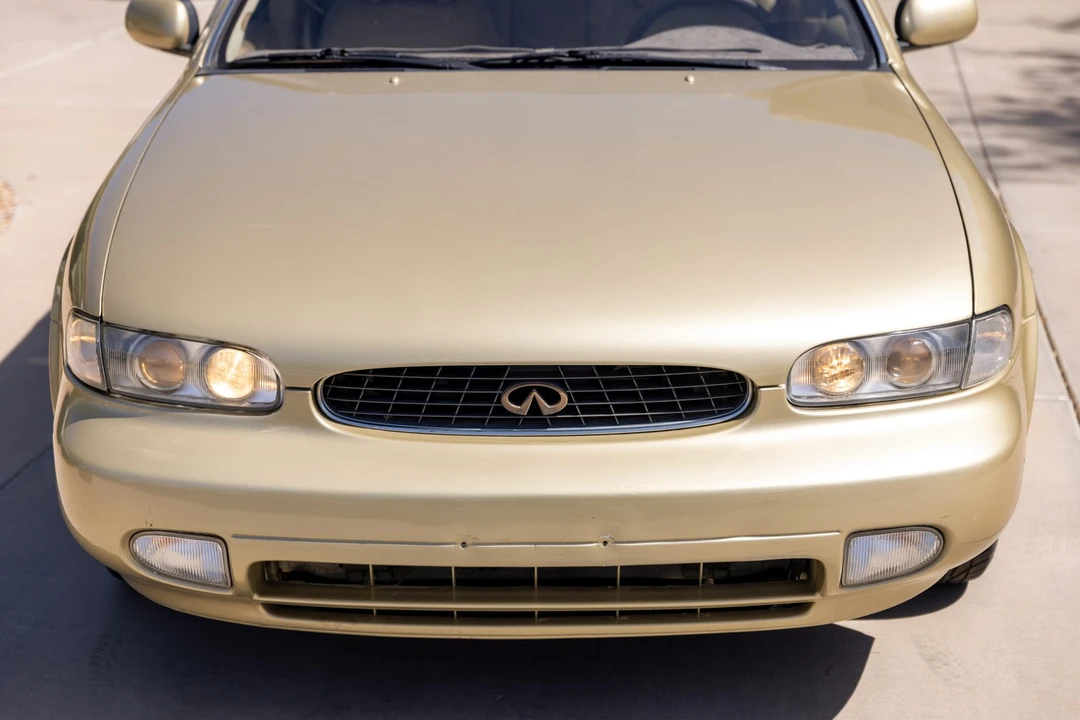 1995 Infiniti J30 - Image 11 of 31