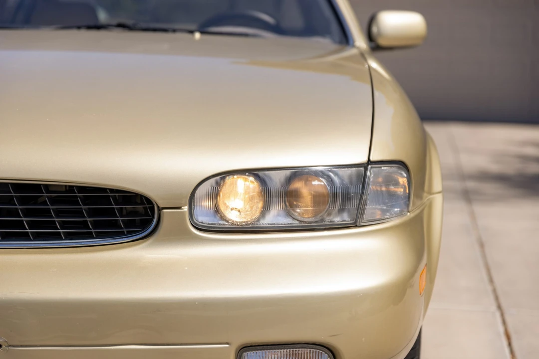1995 Infiniti J30 - Image 13 of 31