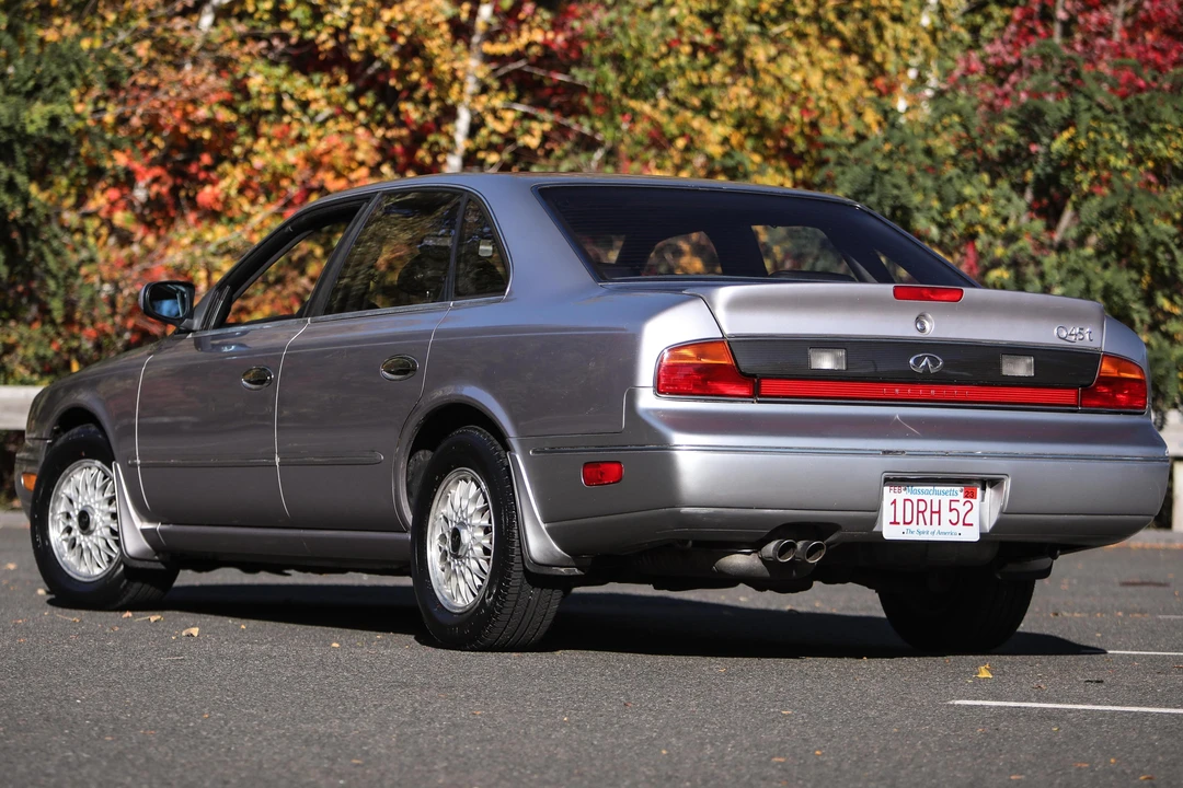 1995 Infiniti Q45 1st Gen - Image 5 of 31