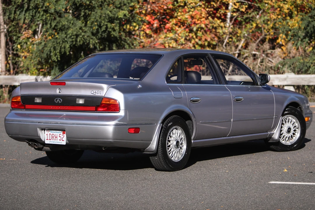 1995 Infiniti Q45 1st Gen - Image 19 of 31