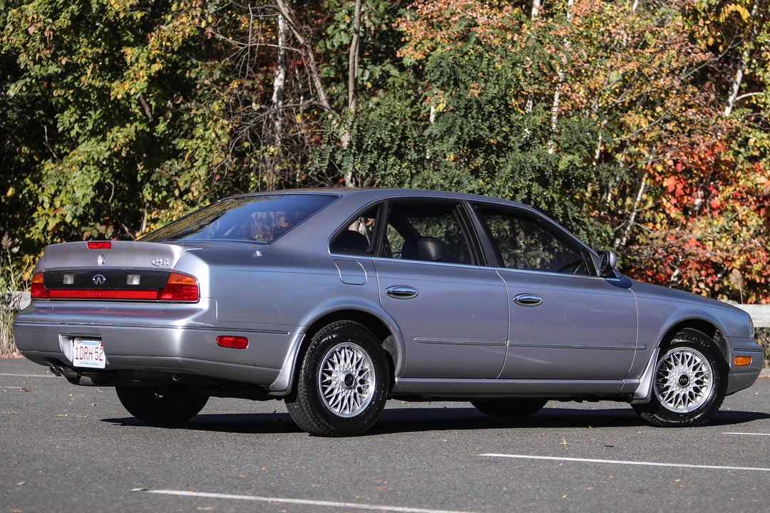 1995 Infiniti Q45 1st Gen - Image 4 of 31