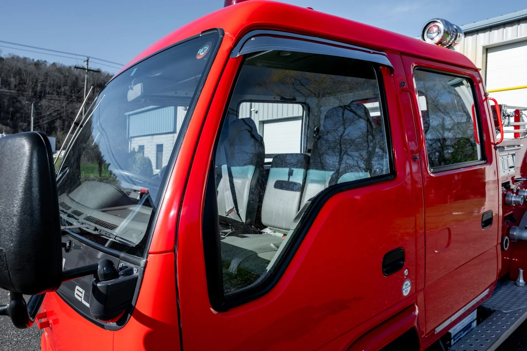 1995 Isuzu Elf - Image 25 of 31