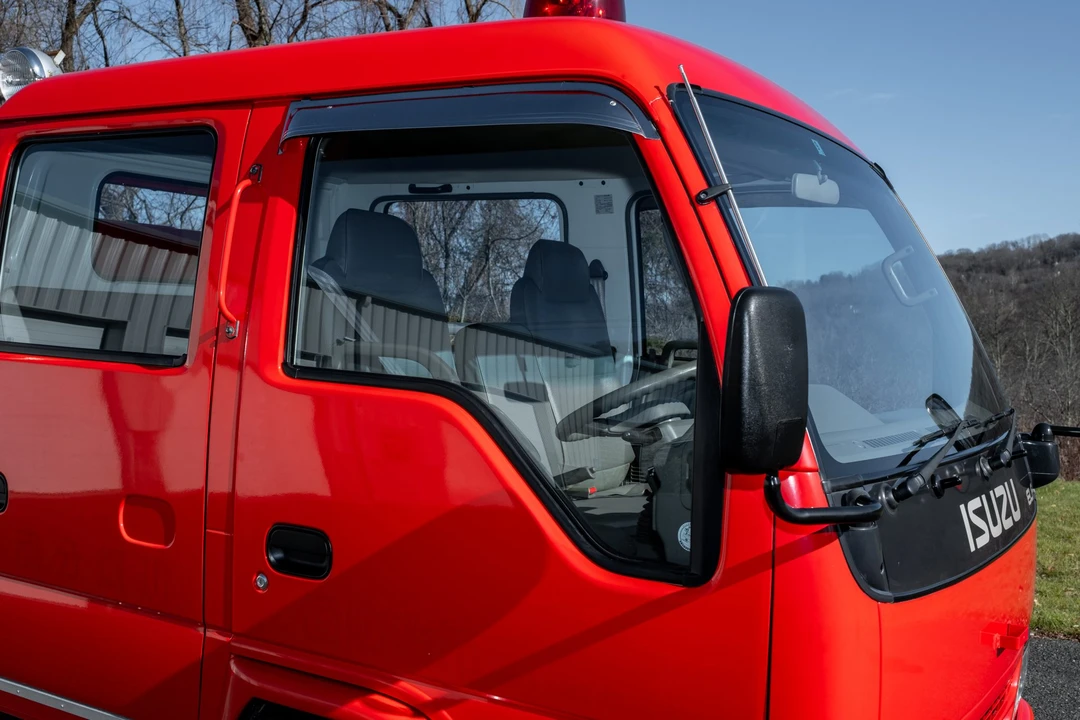 1995 Isuzu Elf - Image 29 of 31