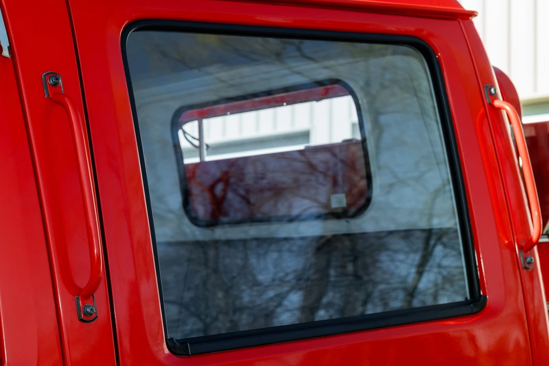 1995 Isuzu Elf - Image 31 of 31