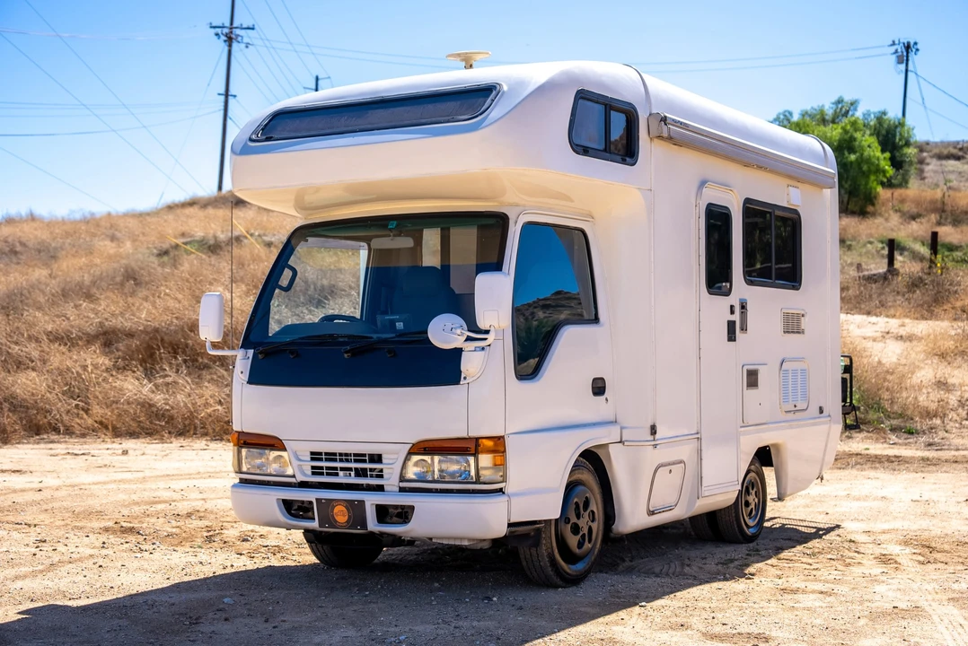 1995 Isuzu Elf - Image 8 of 31