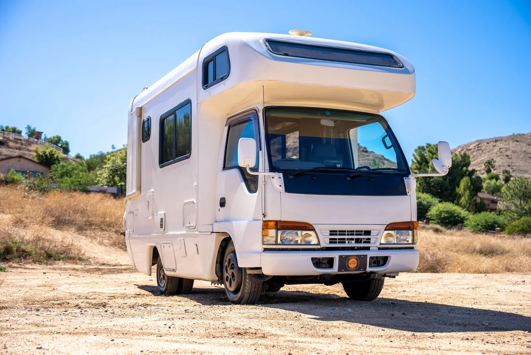 1995 Isuzu Elf - Image 16 of 31