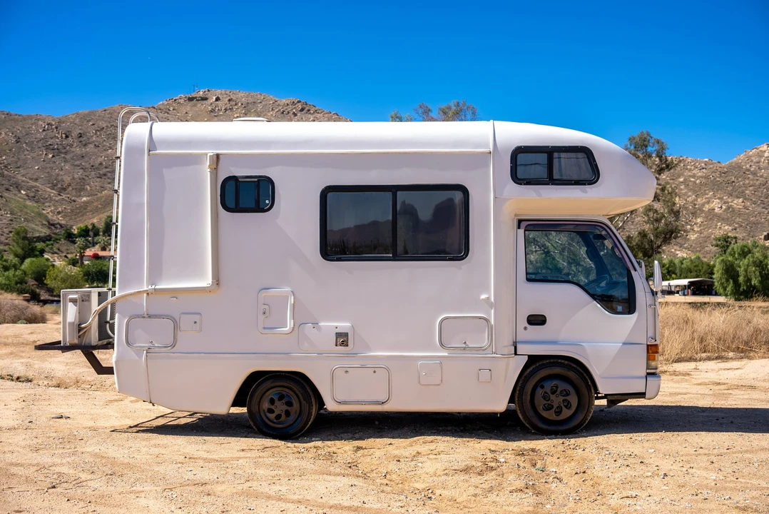 1995 Isuzu Elf - Image 20 of 31