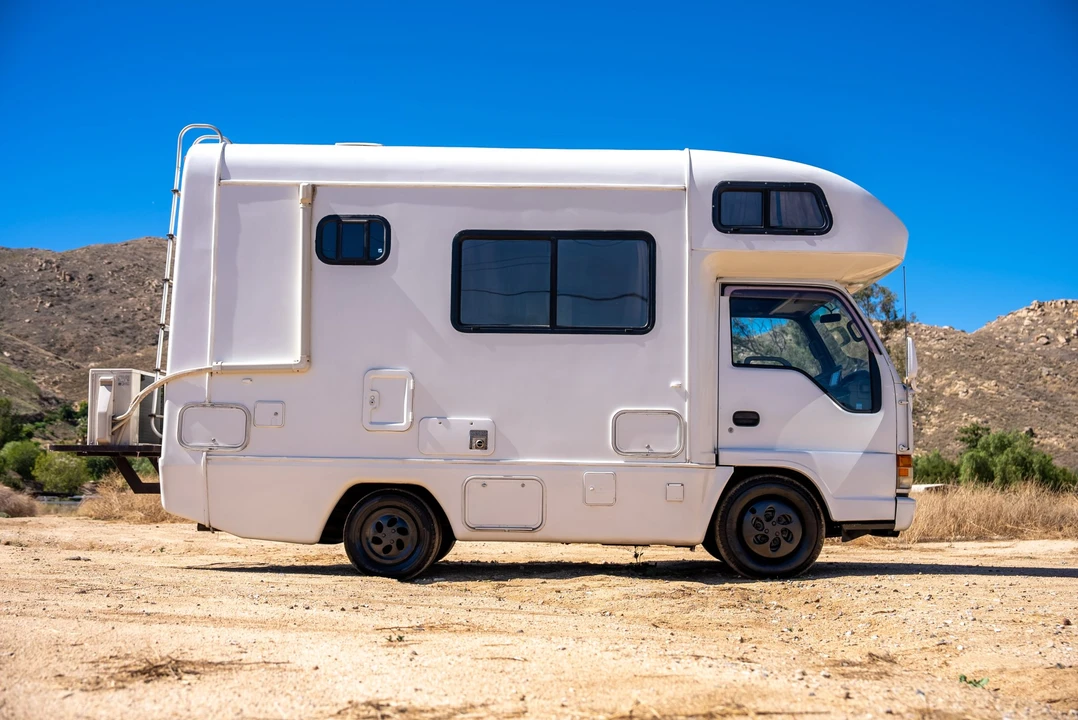 1995 Isuzu Elf - Image 21 of 31