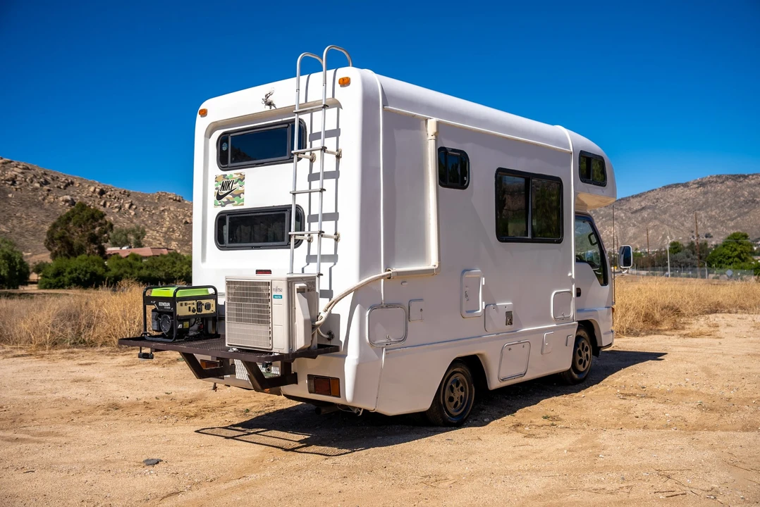 1995 Isuzu Elf - Image 22 of 31