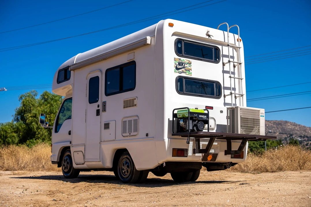 1995 Isuzu Elf - Image 26 of 31