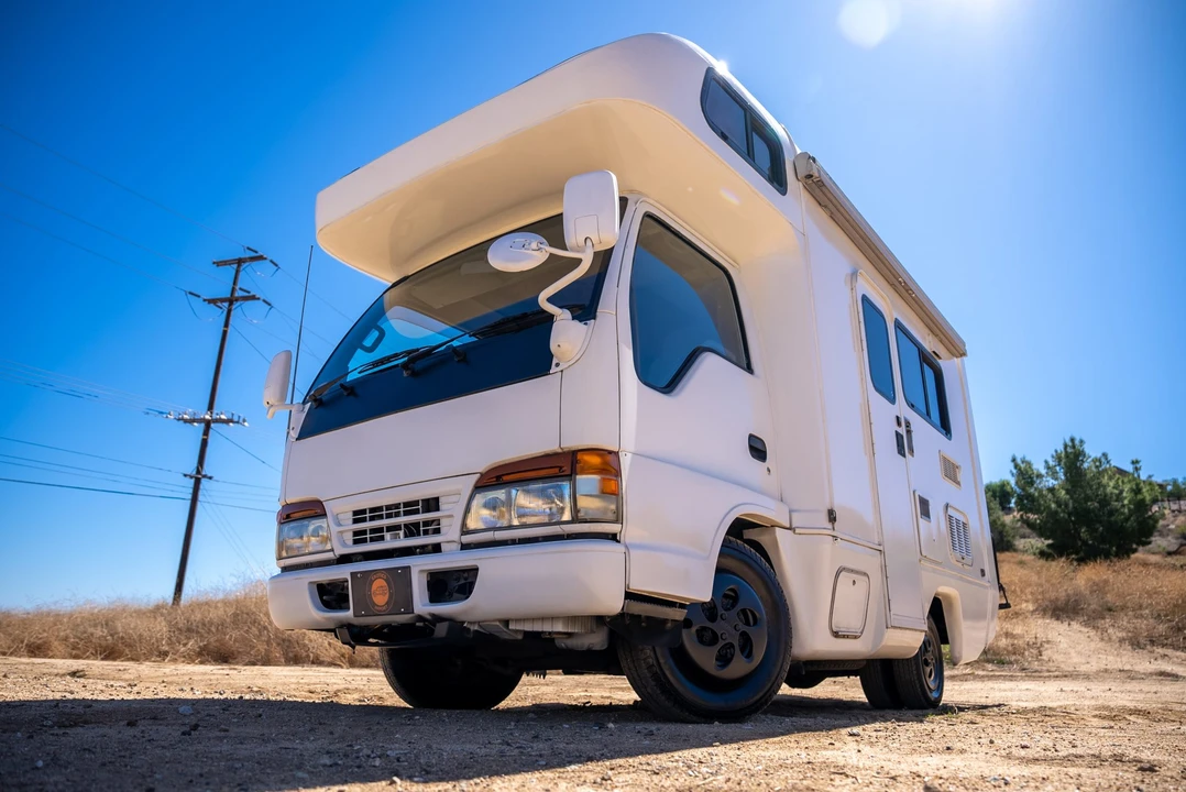 1995 Isuzu Elf - Image 7 of 31