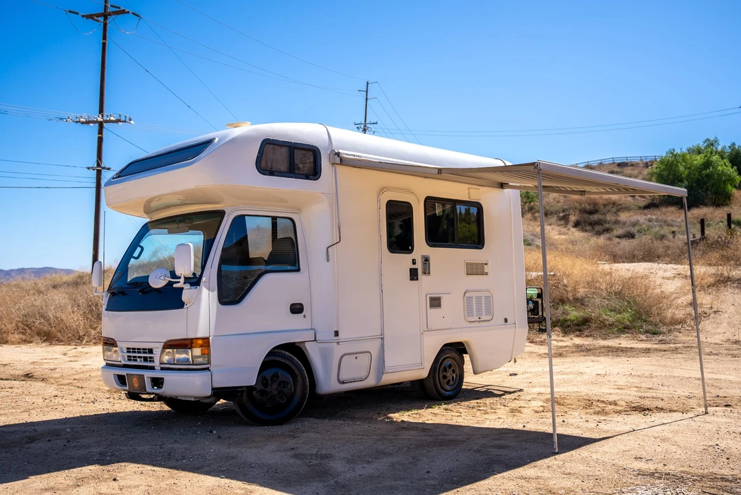 1995 Isuzu Elf - Image 4 of 31