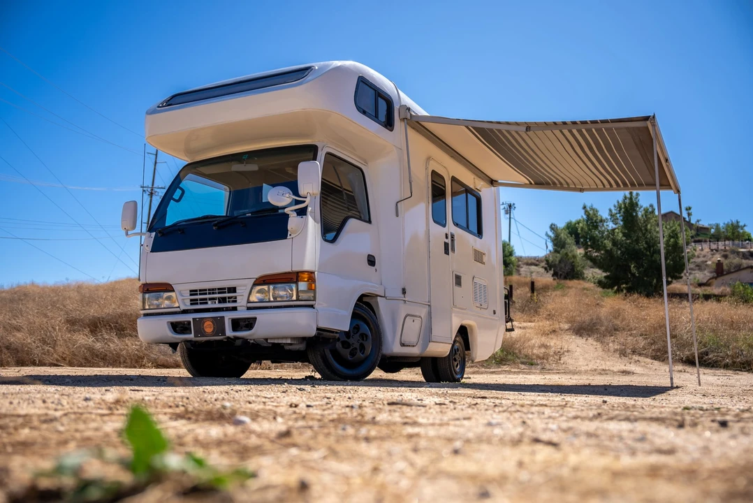 1995 Isuzu Elf - Image 5 of 31
