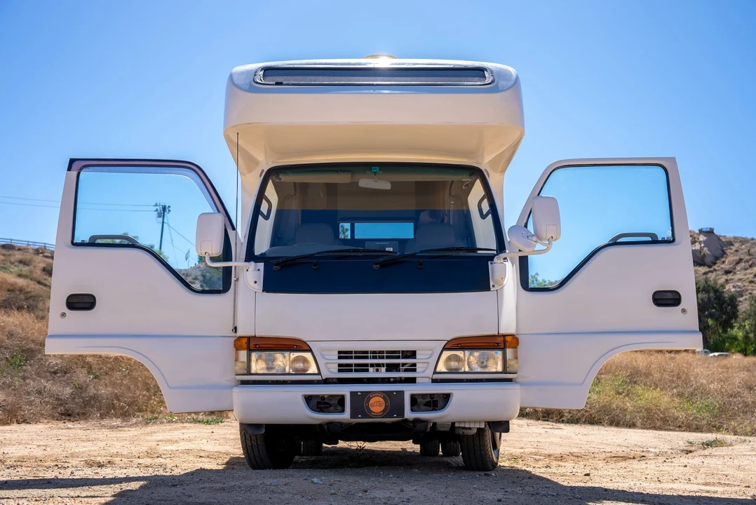 1995 Isuzu Elf - Image 13 of 31