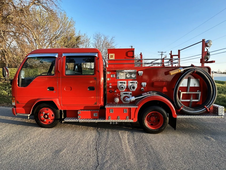 1995 Isuzu Elf - Image 10 of 31