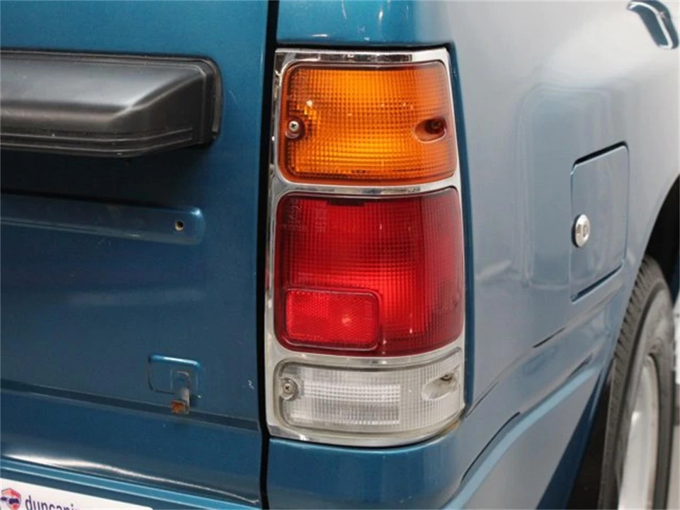 1995 Isuzu Trooper - Image 15 of 31