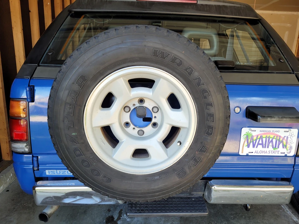 1995 Isuzu Rodeo - Image 13 of 31