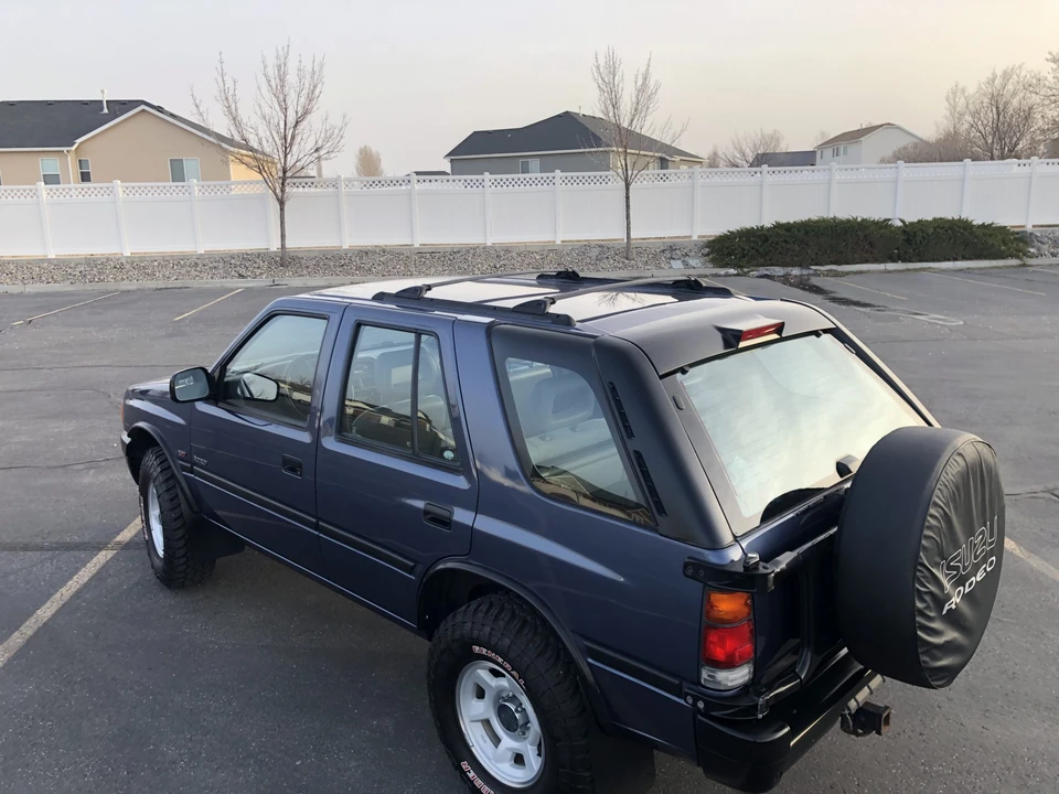 1995 Isuzu Rodeo - Image 21 of 31