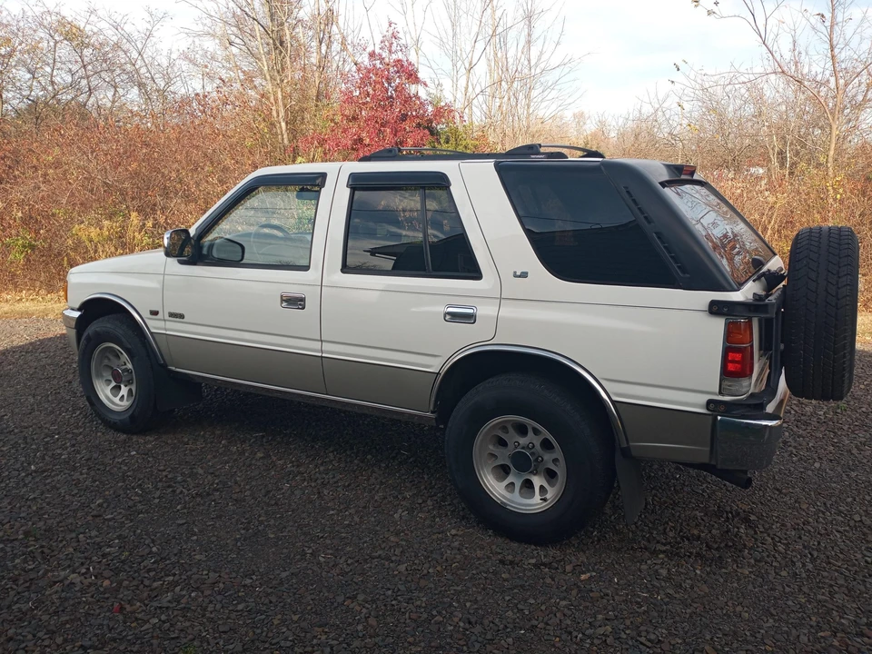 1995 Isuzu Rodeo - Image 5 of 31