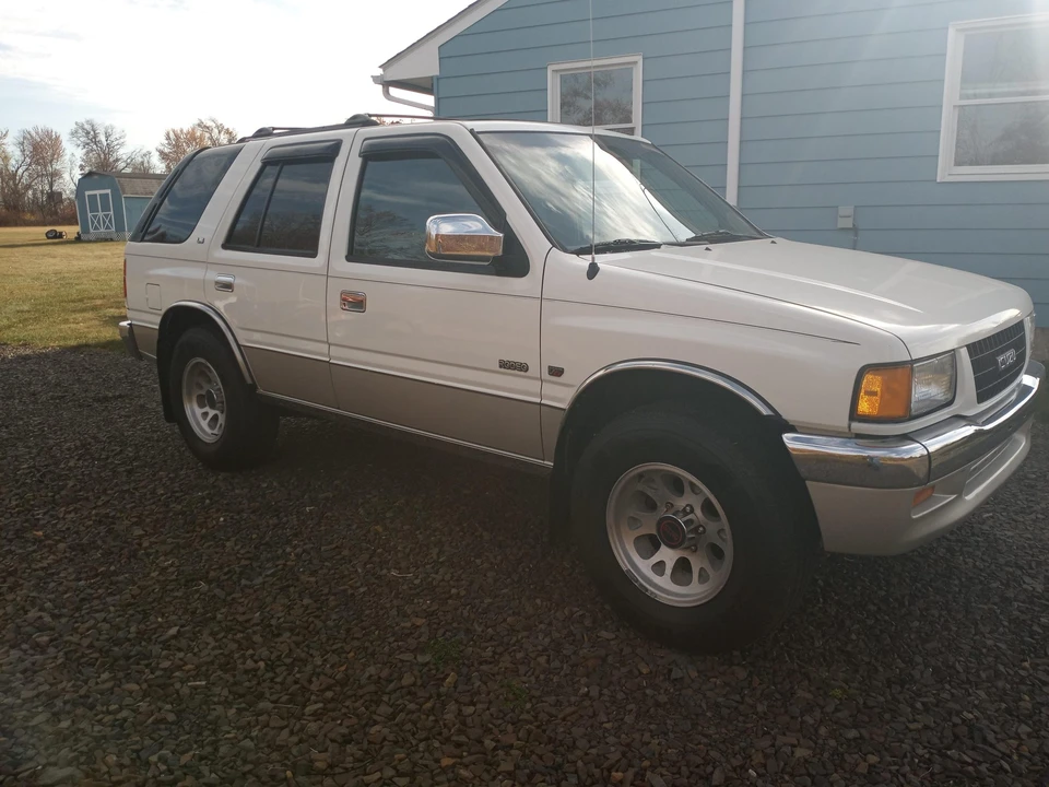1995 Isuzu Rodeo - Image 9 of 31