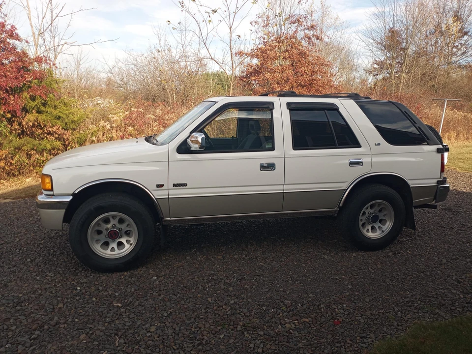 1995 Isuzu Rodeo - Image 4 of 31