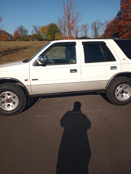 1995 Isuzu Rodeo - Image 14 of 31