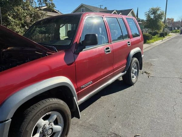 1995 Isuzu Trooper - Image 2 of 11