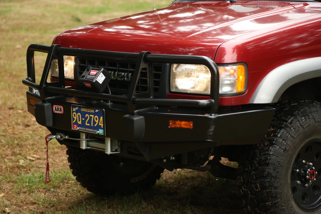 1995 Isuzu Trooper - Image 10 of 31