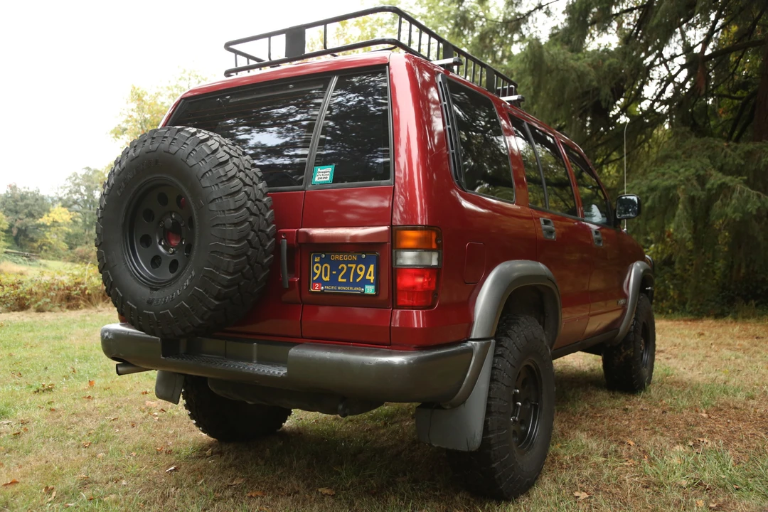 1995 Isuzu Trooper - Image 6 of 31