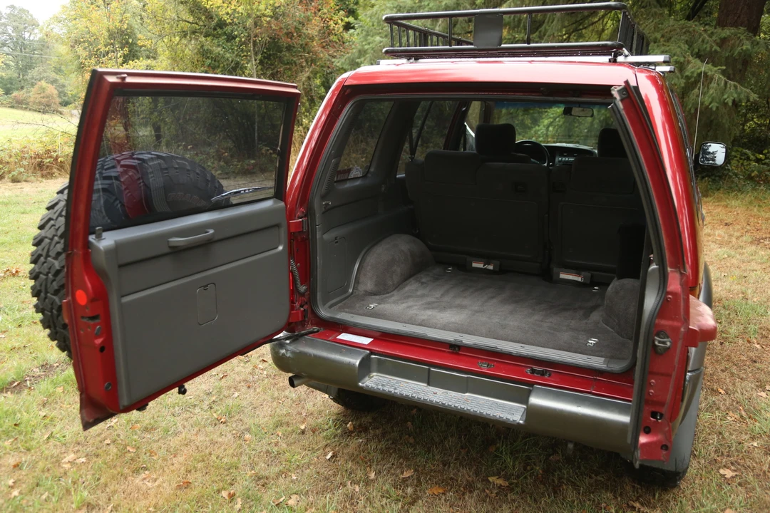 1995 Isuzu Trooper - Image 22 of 31