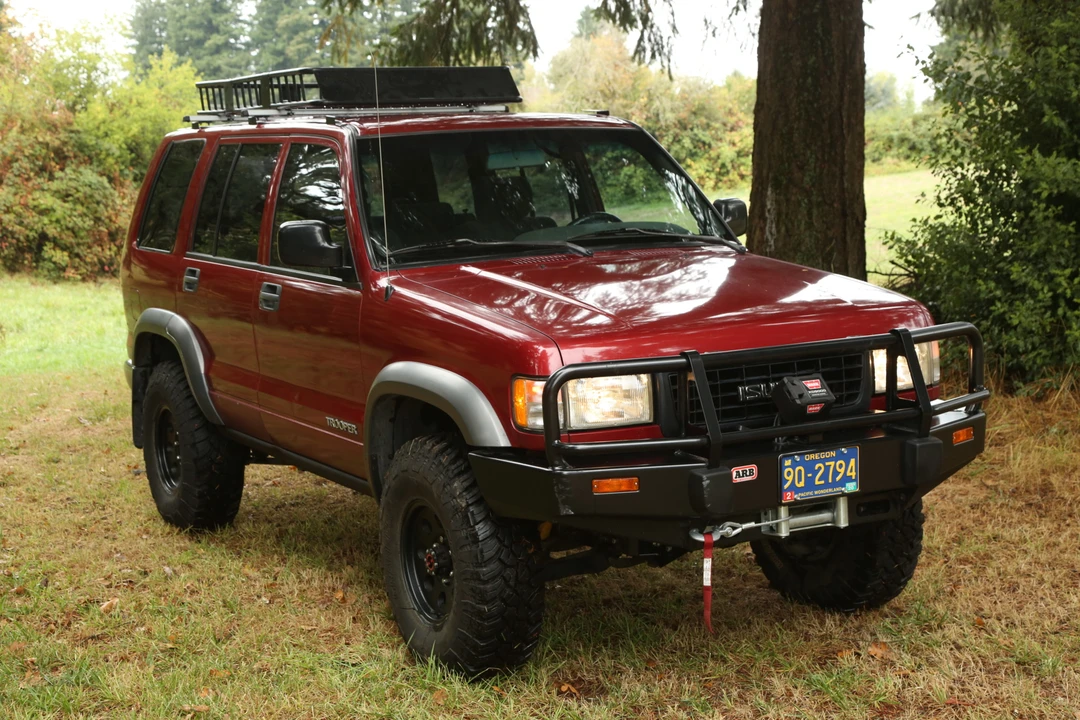 1995 Isuzu Trooper - Image 4 of 31