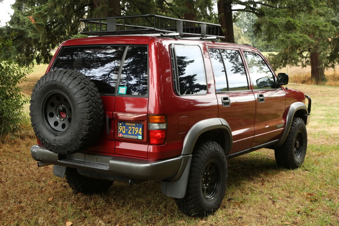 1995 Isuzu Trooper - Image 5 of 31