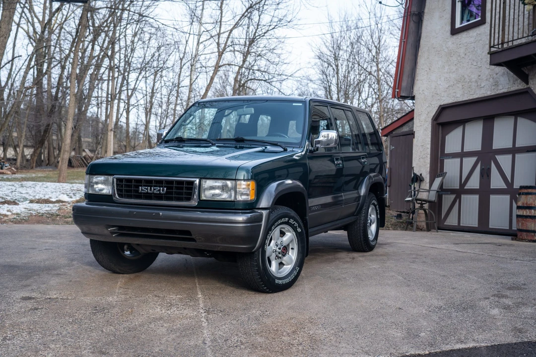 1995 Isuzu Trooper - Image 5 of 31